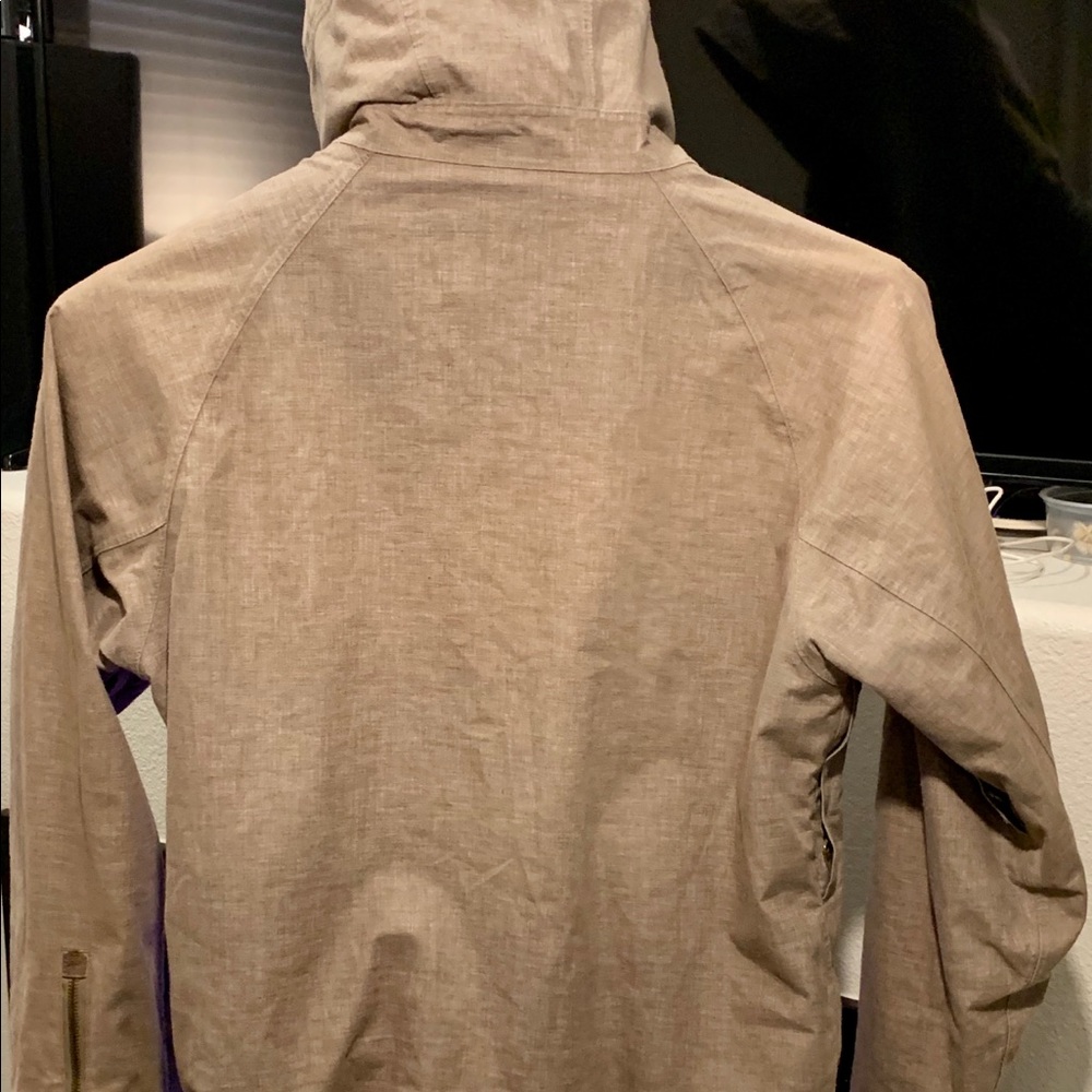 Ski jacket - Picture 2 of 8
